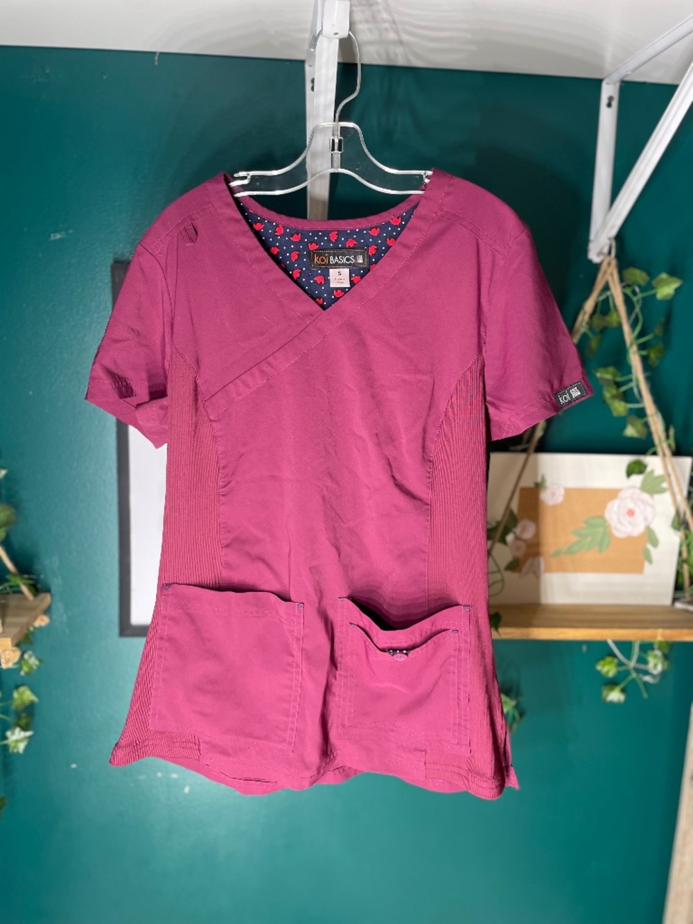 Koi Basics Scrub Set